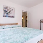 Four-bedroom In 度假居