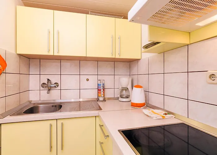 Four-bedroom In פריבלאקה