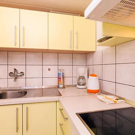 Four-bedroom In Privlaka (Zadar)