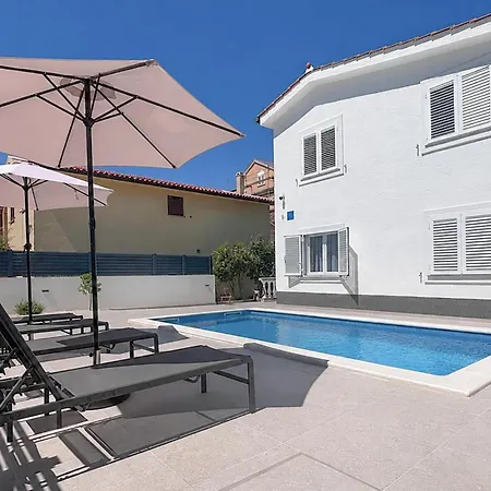 Four-bedroom In Privlaka (Zadar)